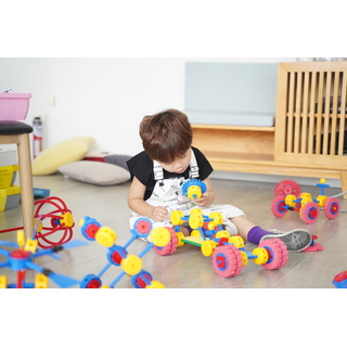 Набор для конструирования Thinkertoy для группы 5-6 года